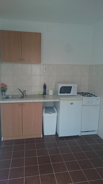 Apartments Mas-Rafaj Vir Ngoại thất bức ảnh